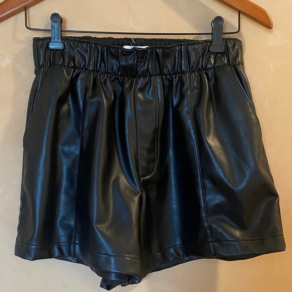 Abercrombie & Fitch High Waist Black Faux Leather Shorts Size S
